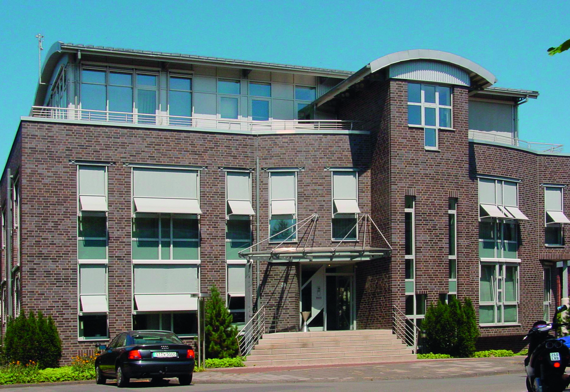 pi_2-17_T_Ausbildungsstatten Akademie Munster Abb. 1.jpg